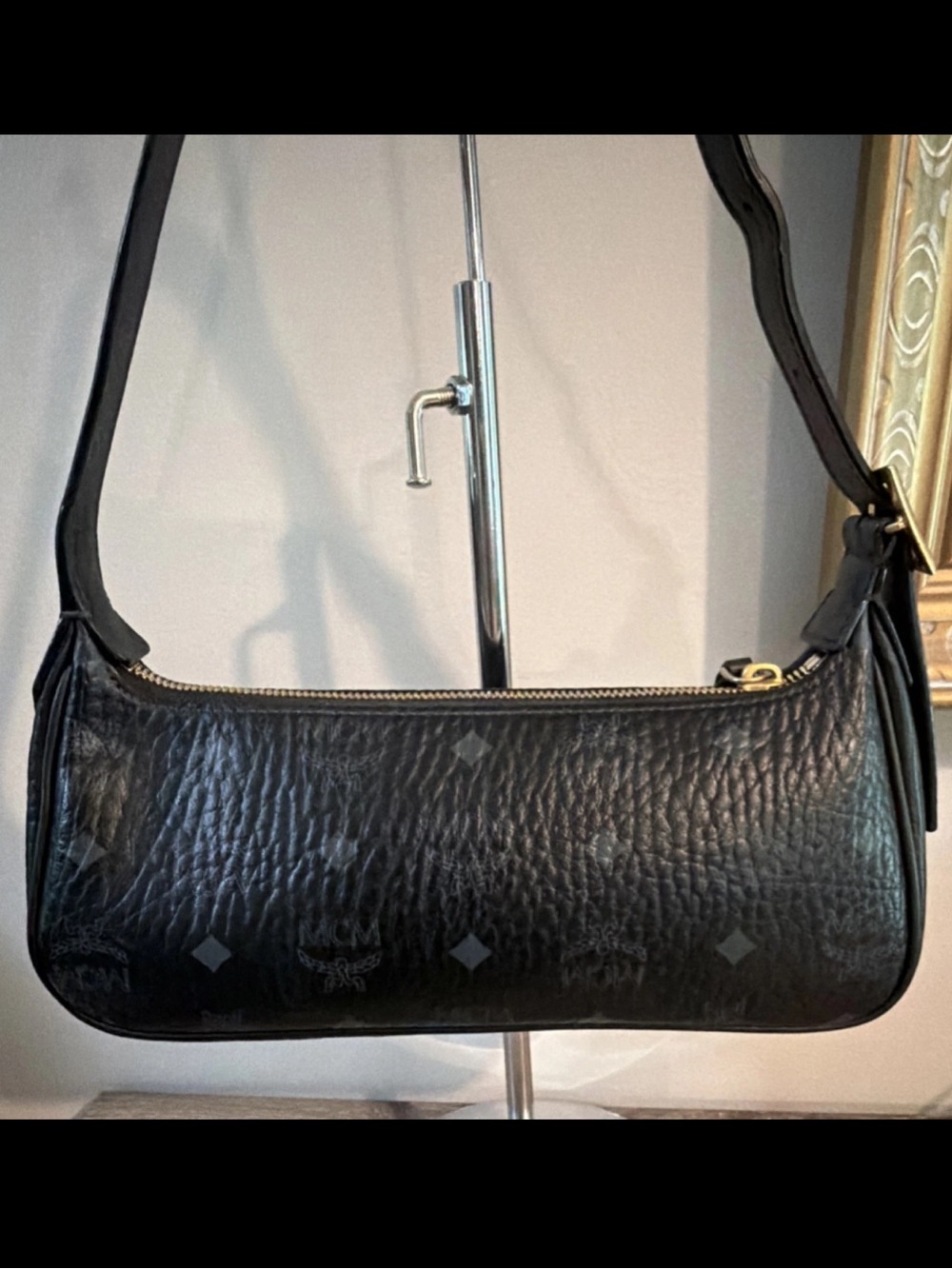 MCM Aren Visetos Monogram Print Shoulder Bag Black Pebble Leather Gray Logo COA - Picture 5 of 16